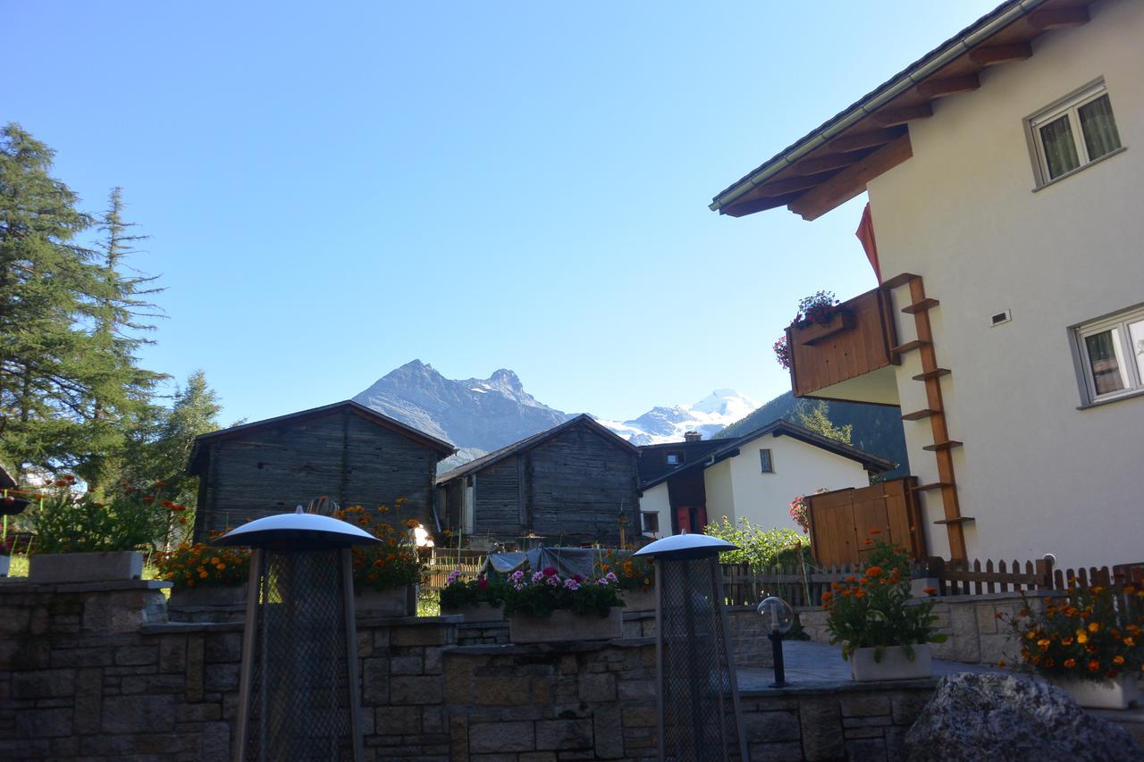 Hotel Baergsunnu Saas-Grund Exterior photo
